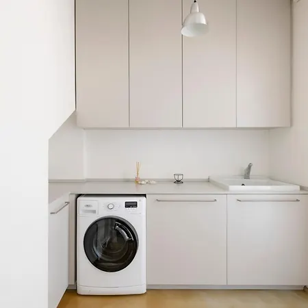 Appartement Design With Terrace, Modern And Stylish, 3 Bedrooms, 6 Guests