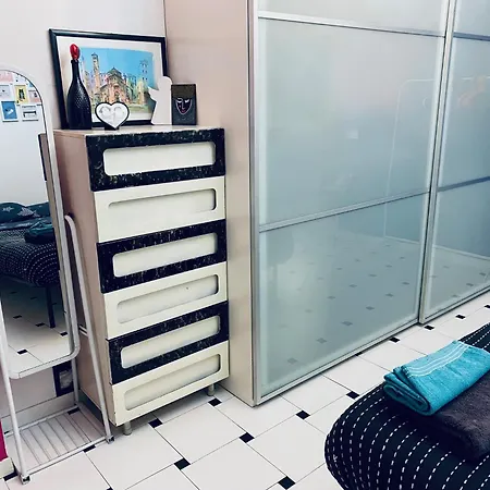 Homestay Art Gallery Flat Milan