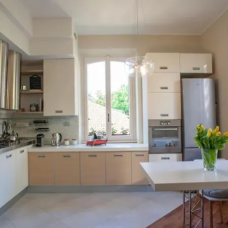 公寓 Bright And Comfy In A Beautiful Contemporary 米兰