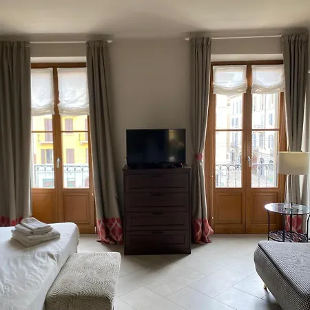 Ripa39 - Ampio Monolocale Affaccio Naviglio Grande Appartamento Milano