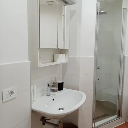 Apartment La Regina Delle Locazioni Accanto Bocconi Milan