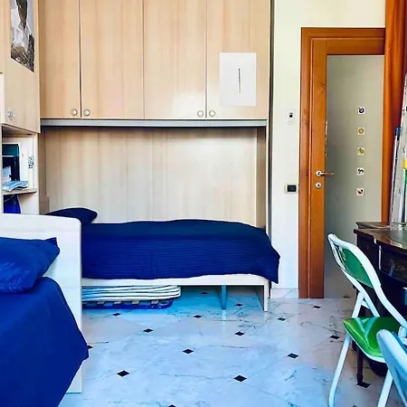 Apartment Artistic 2-bedroom Milan