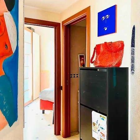 Artistic 2-bedroom Milan