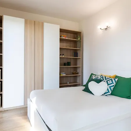 Sei Apartment *