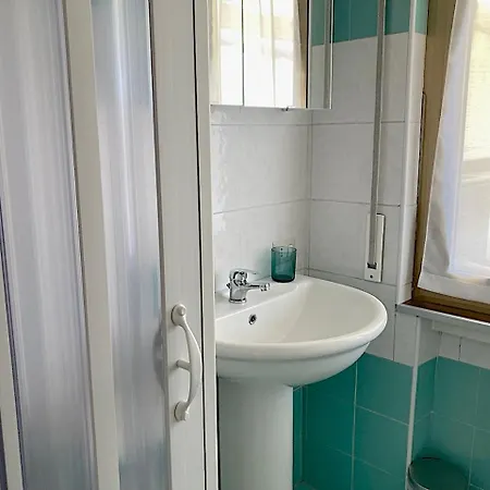 Monolocale Con Ampio Terrazzo