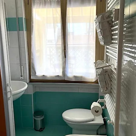 Monolocale Con Ampio Terrazzo Апартаменты Милан