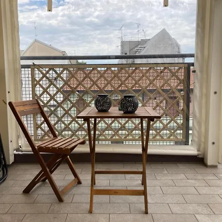 Monolocale Con Ampio Terrazzo *