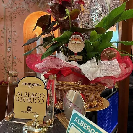 Vittoria Hotel Milán