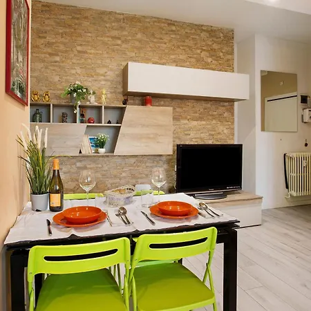 Sweet Chloe * Milano