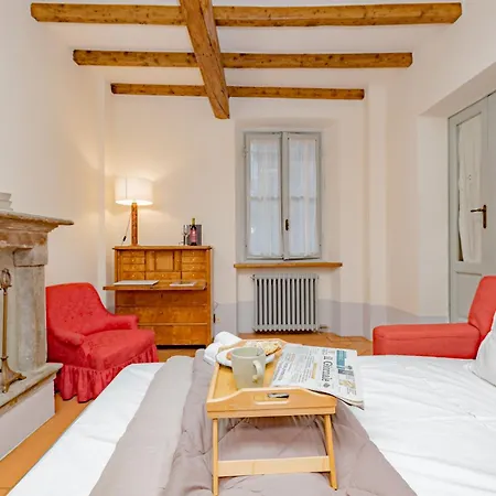 Apartment Luxury Naviglio House - 10 Min Cathedral *