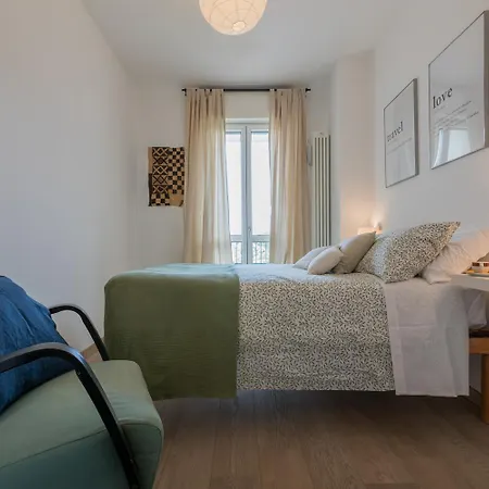 Babaal, Con Terrazza Apartament