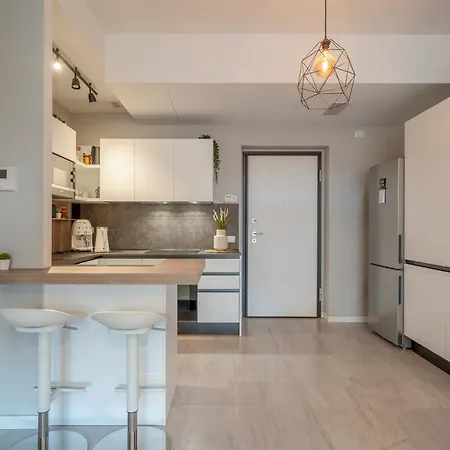 Super With Private Terrace Autentica * Milan