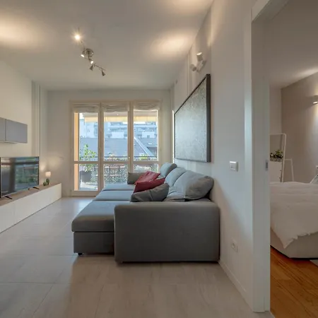 Super With Private Terrace Autentica *