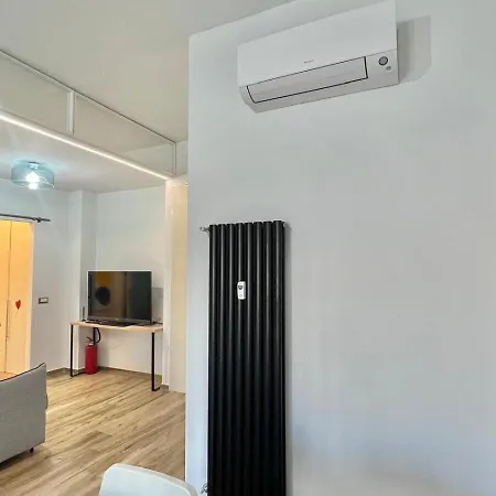 Torelli Home, Moderno E Confortevole, Nel Cuore Della Citta Di Milano, Con Balcone Esterno Vista Garibaldi * Milano