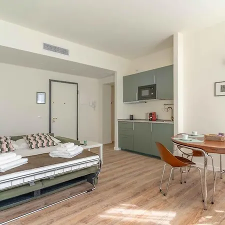 Vibrant Navigli Block With Aircondition Porta Genova M2 * מילאנו