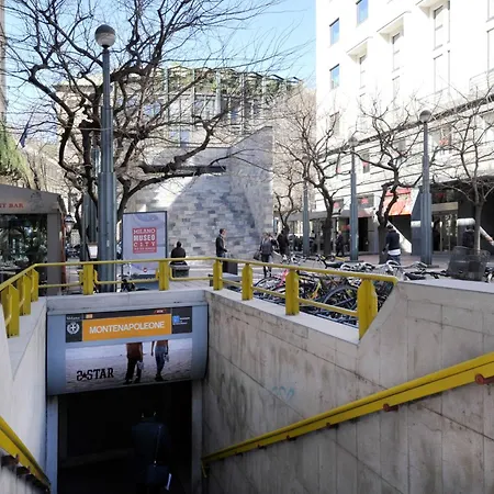 Montenapoleone In The Heart Of - Location Possible Daire