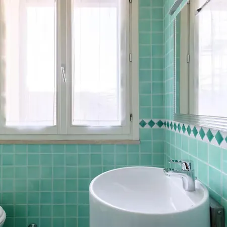 4 Bedroom With Terrace - Duomo View Apartment