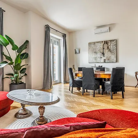 Luxury 4 Bedrooms In The Center Of