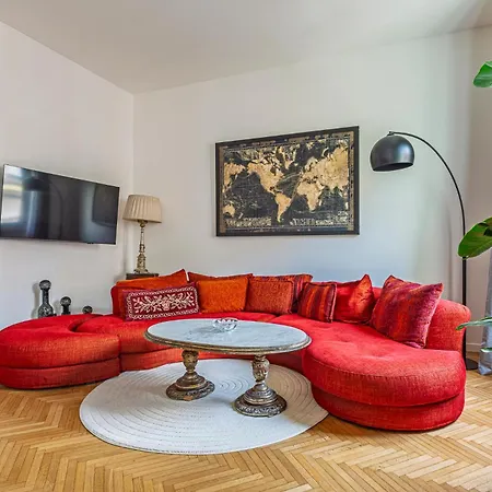 Apartmán Luxury 4 Bedrooms In The Center Of *