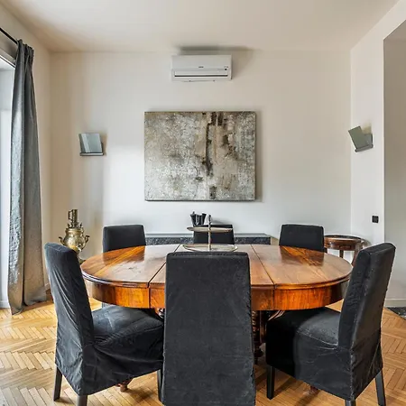 Luxury 4 Bedrooms In The Center Of Apartmán *