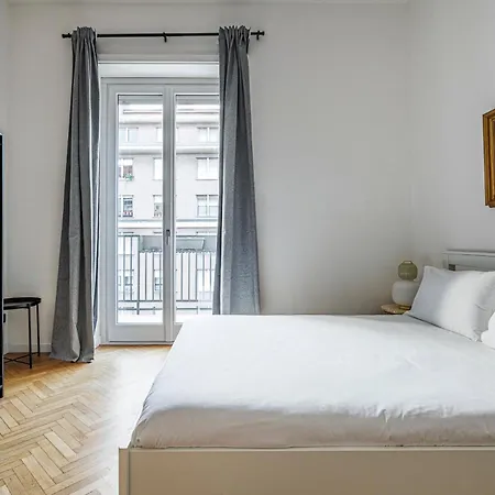 Luxury 4 Bedrooms In The Center Of *