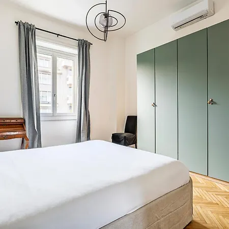 Luxury 4 Bedrooms In The Center Of *