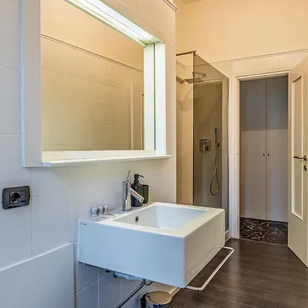 Luxury 4 Bedrooms In The Center Of