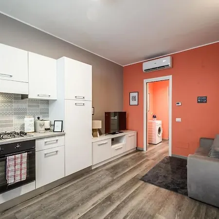 Apartment Casa Pasteur 3 Minutes From Metro Wifi Ac Milan