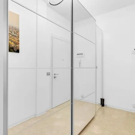 Yellow Flat Apartment *