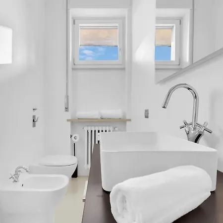 Yellow Flat Apartment Milan