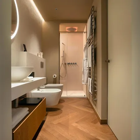 Domya - Manzoni 25 Apartmanhotel 5*