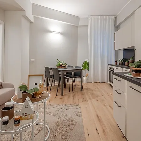 Apartman New! Duomo-san Siro - Super Cute Modern Apt, 15mins To Duomo! Milánó