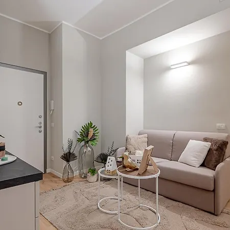 New! Duomo-san Siro - Super Cute Modern Apt, 15mins To Duomo! Milánó