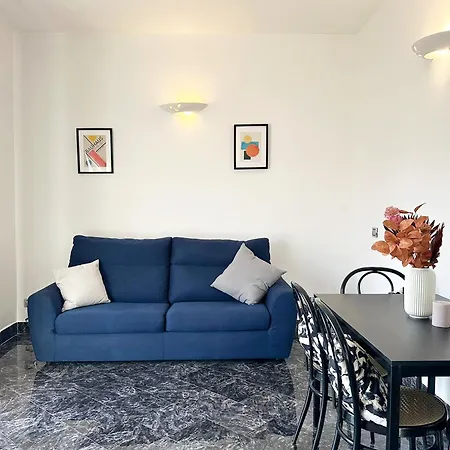 Red House - Beautiful - Metro M1 *