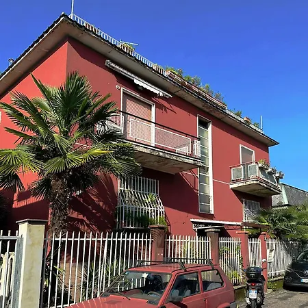 Red House - Beautiful - Metro M1 *