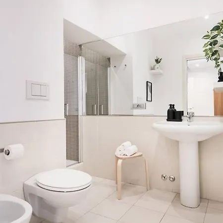 Easylife - Gem In The Heart Of The Navigli Milan