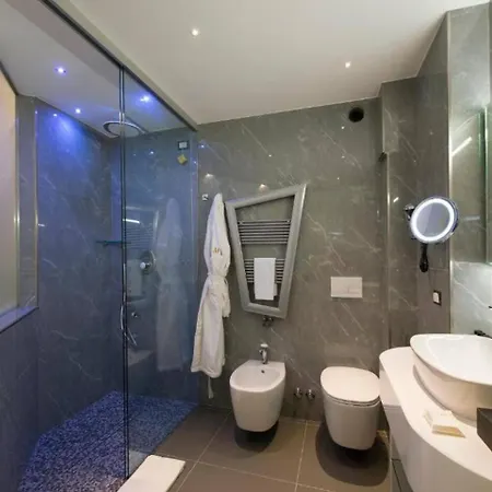 Gatto Bianco Mia Milano