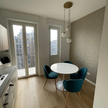 Trilocale Con Vista E Due Bagni Metro Blu Piazza Frattini Apartment Mailand