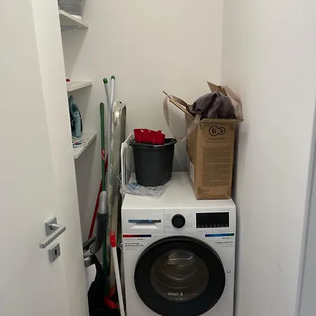 Trilocale Con Vista E Due Bagni Metro Blu Piazza Frattini * 밀라노