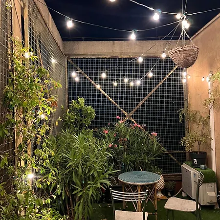 Floor With Rooftop Terrace, Quiet Area