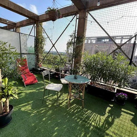 Floor With Rooftop Terrace, Quiet Area Lägenhet