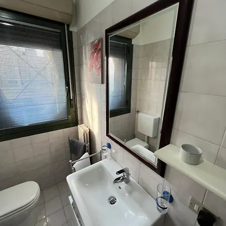 Floor With Rooftop Terrace, Quiet Area Milano