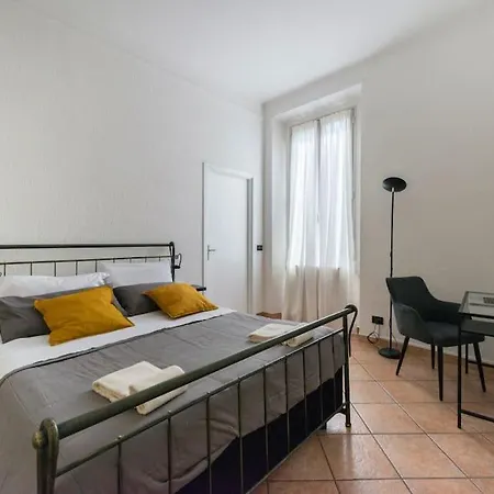 Charming Flat - Navigli, Duomo Apartment *