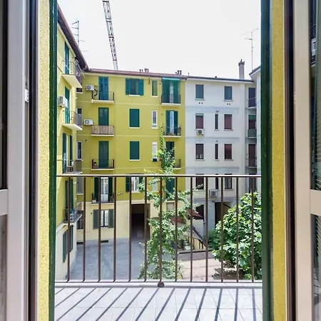 Appartement Charming - Navigli, Duomo Milaan