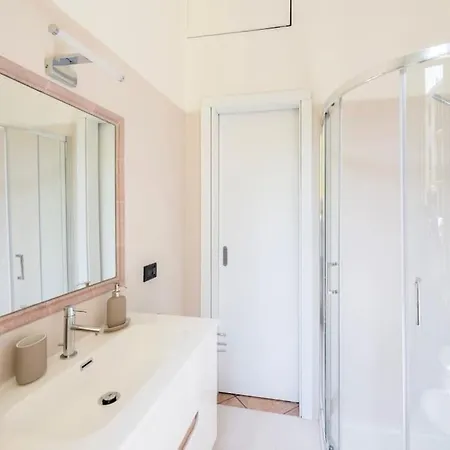 Apartment Charming Flat - Navigli, Duomo Milan