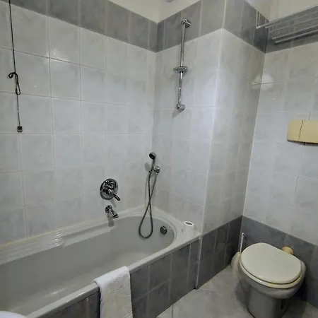 Navigli Star ميلان