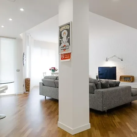 Charming 2 Bedroom Flat Fashion District * ミラノ