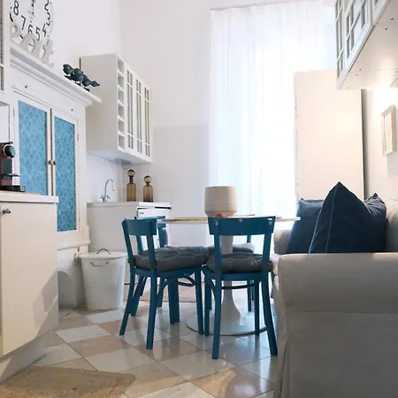 Comecasa 2 Bedrooms In Via Curtatone * Milan
