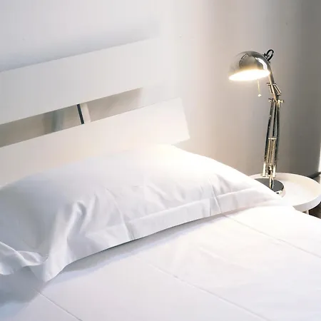 Comecasa 2 Bedrooms In Via Curtatone Milan