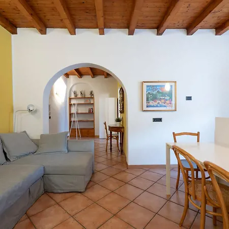 Апартаменты Silent Flat Between Duomo And Navigli *